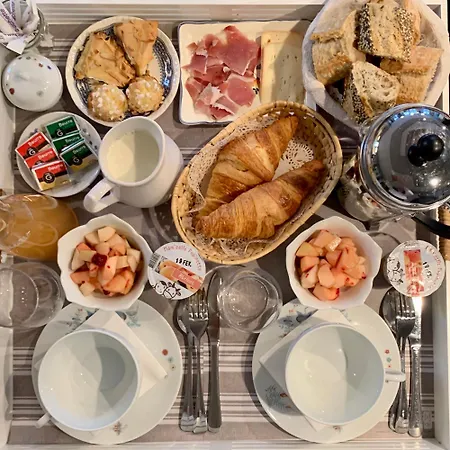 Πανσιόν D'hotes Chateau D'omiecourt 4*