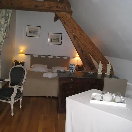 Guest house D'hotes Chateau D'omiecourt 3*